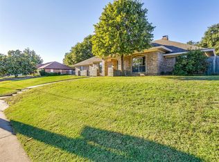 735 NW Renfro St, Burleson, TX 76028