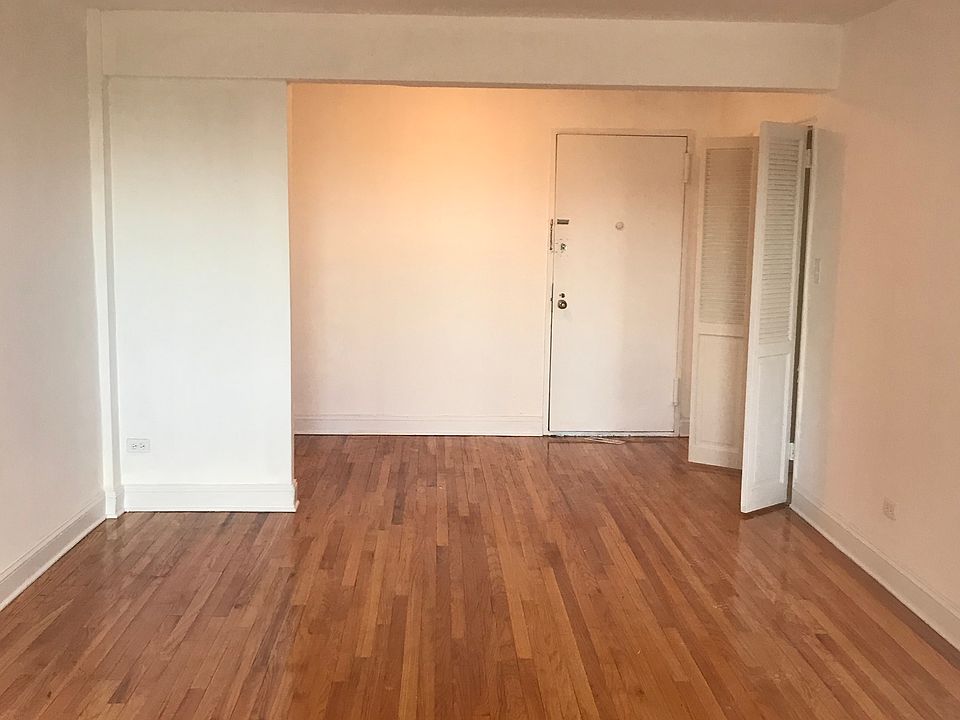 2nd image of 2355 E 12th St APT 6H