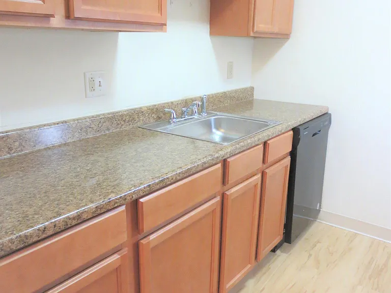 6350 Forward Ave #16 — Photo 40