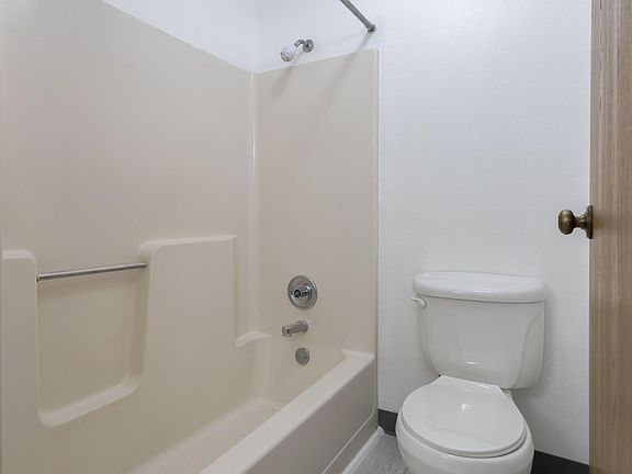 4th image of 315 4th Ave S APT 302