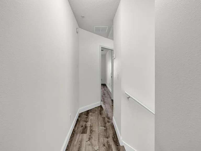 6130 Chapledale Dr — Photo 16