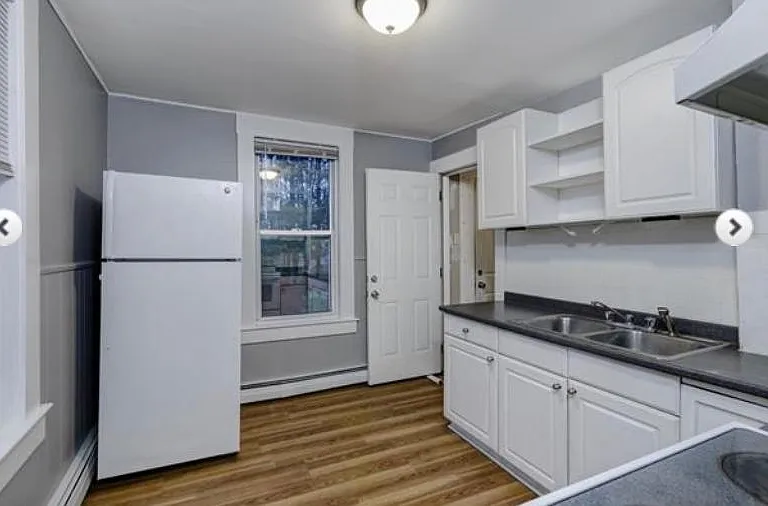 kitchen entering from living room
