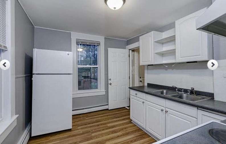 kitchen entering from living room