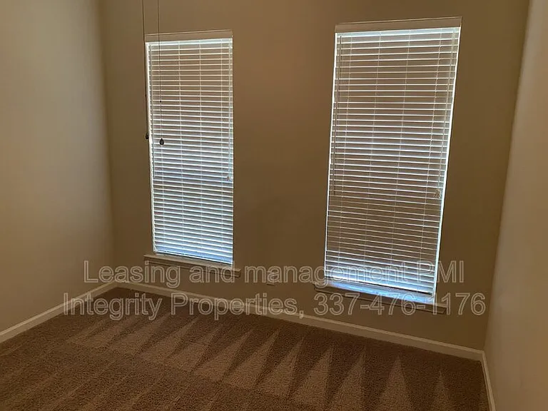 115 Northpointe Dr — Photo 17