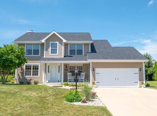 13575 W Foxwood COURT, New Berlin, WI 53151