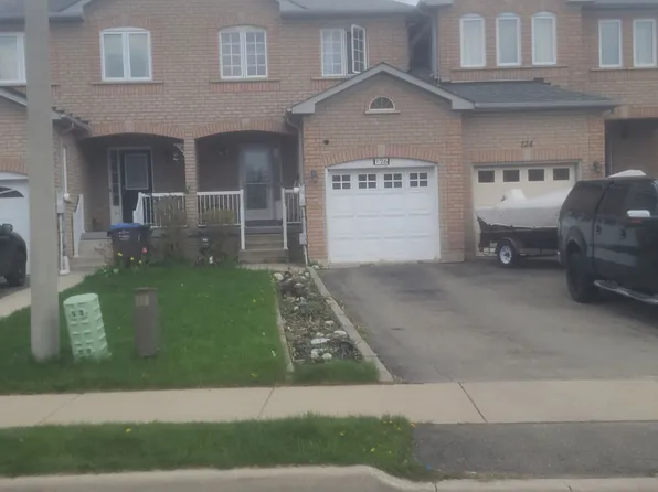 126 Twin Pines Cres, Brampton, ON L7A 1N2
