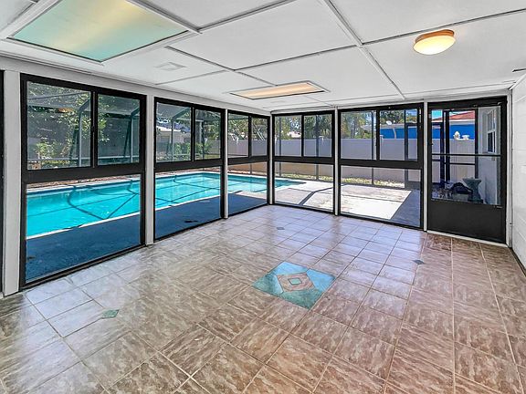 4th image of 1154 63rd Ave S #2