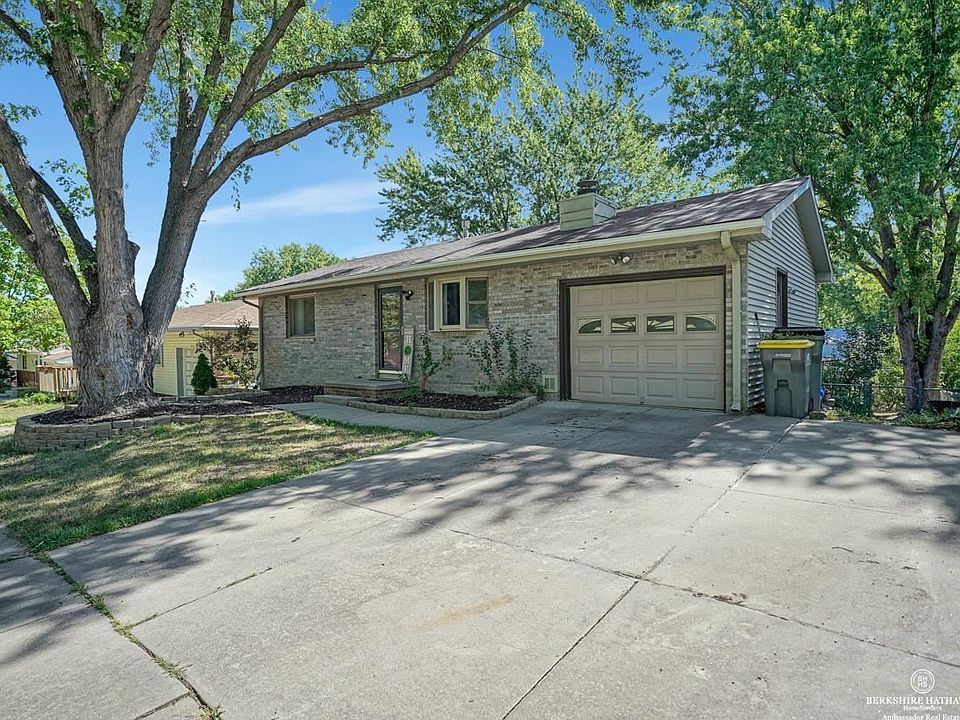 1st image of 2300 NW 50th St