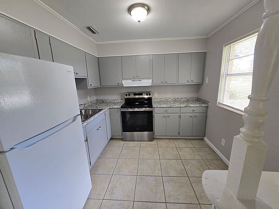 3rd image of 5802 E Highway 22 #1