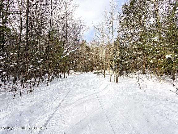 2nd image of 65 Cobble Creek Road