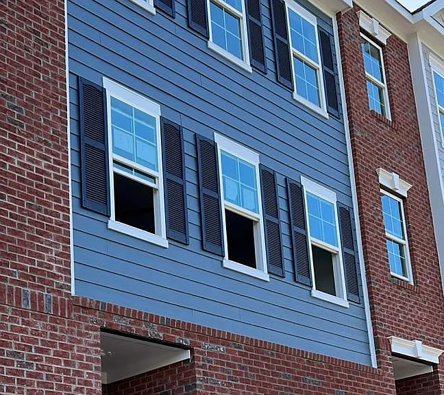 1020 Gateway Commons Cir — Photo 1