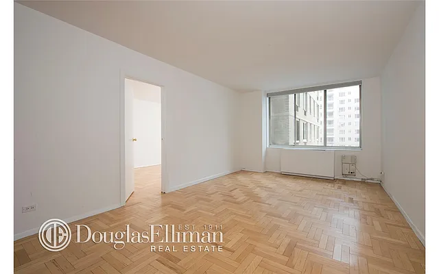 Rented by Douglas Elliman | media 23