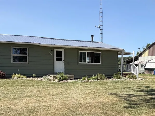 7298 S Brennan Rd, Saint Charles, MI 48655