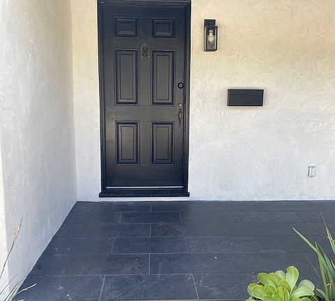 3rd image of 211 N 9th St