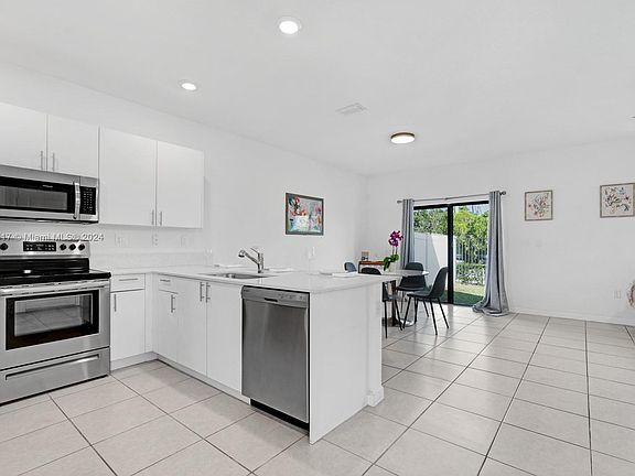 3rd image of 20301 NW 4th Ct #20301