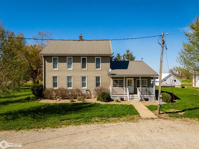 3633 Highway T47, Montour, IA, 50173