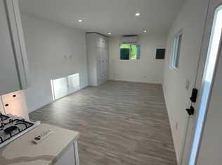8466 Farralone Ave, Canoga Park, CA 91304