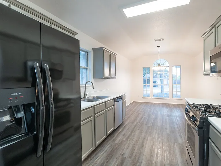 1606 Hueco Mountain Trl — Photo 8