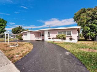 665 NE 180th St, Miami, FL 33162