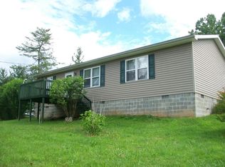 182 N Baxter St, Sutton, WV 26601