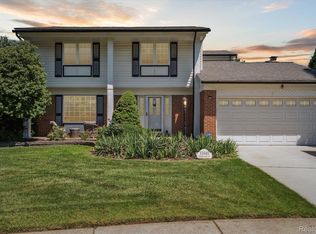 15545 Katherine Ct, Clinton Township, MI 48038