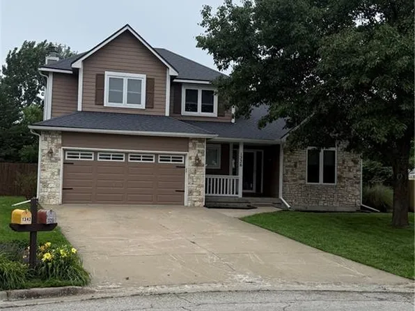 1336 S Redbud St, Ottawa, KS 66067