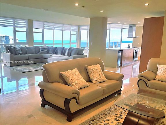 2nd image of 100 Lincoln Rd #Penthouse 4