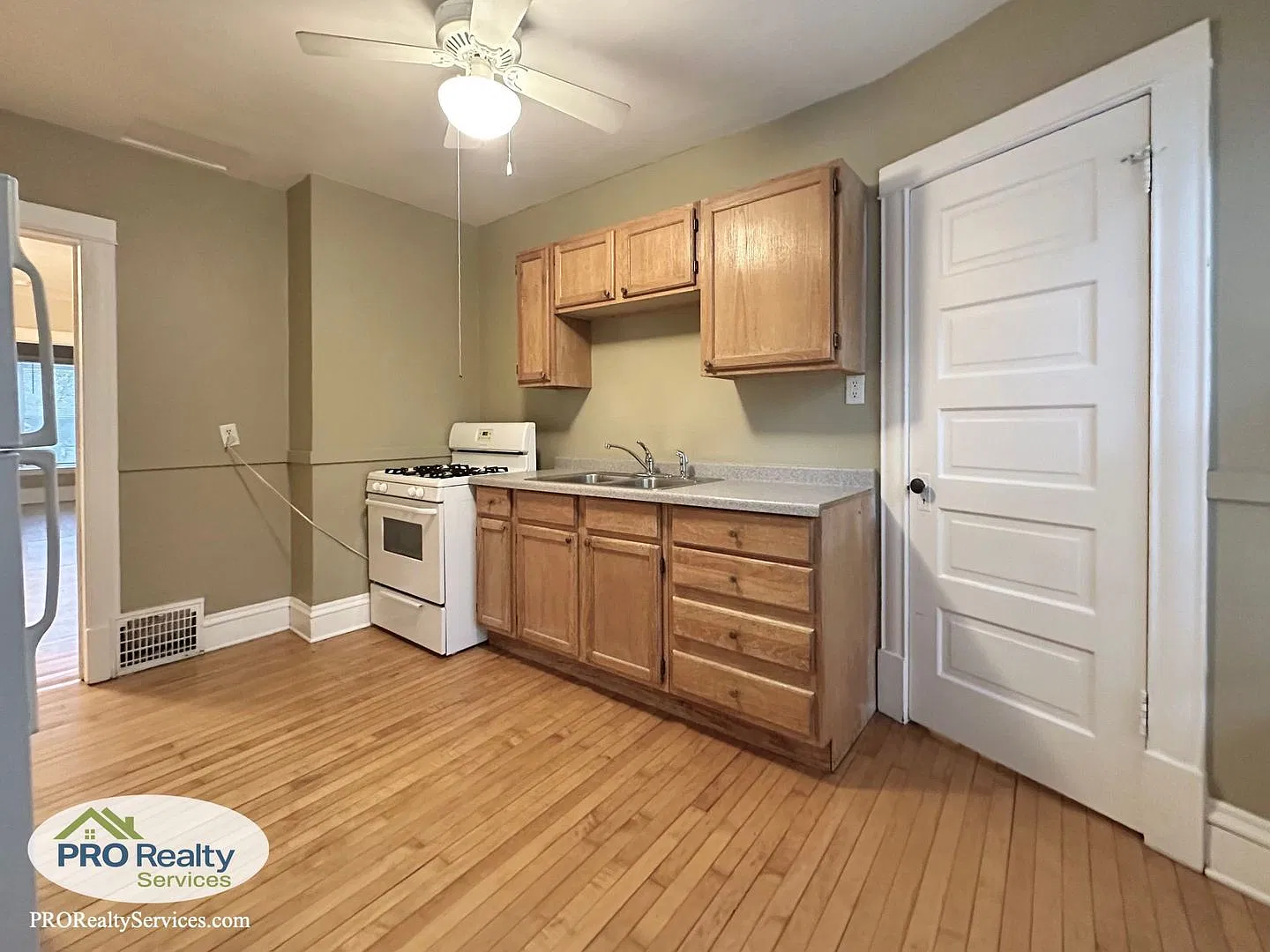 2 Bedroom Duplex Unit **Half off 1 Month's Rent with a November 2026 Move In** — Photo 4