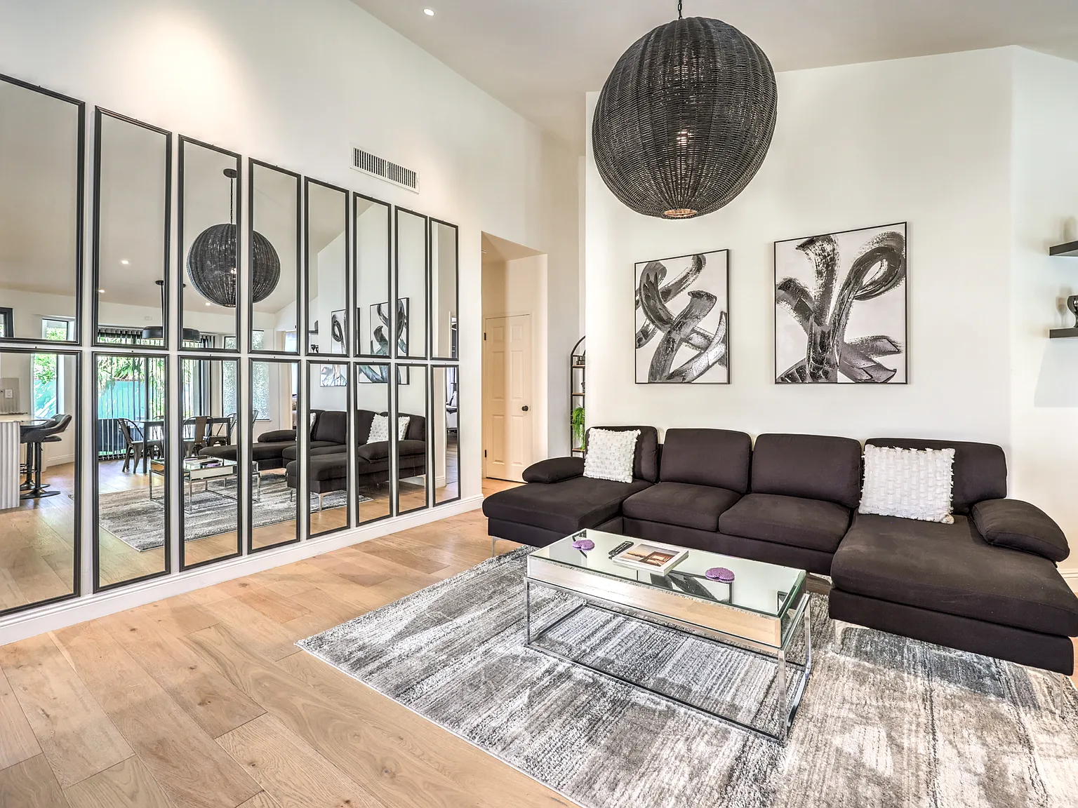Furnished Rental. — Photo 2