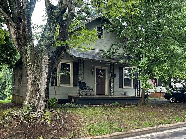 323 Caldwell Ave