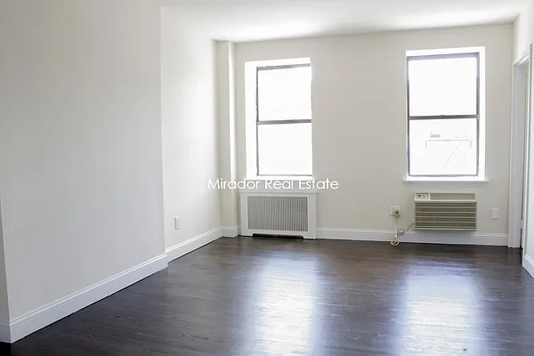 Rented by Mirador Real Estate | media 5