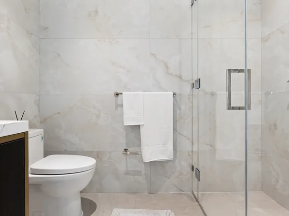 27-20 42nd Road image 7 of 13