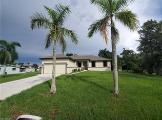 6057 Pompano St, Fort Myers, FL 33919