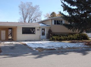 560 Lena Ln, Blackfoot, ID 83221