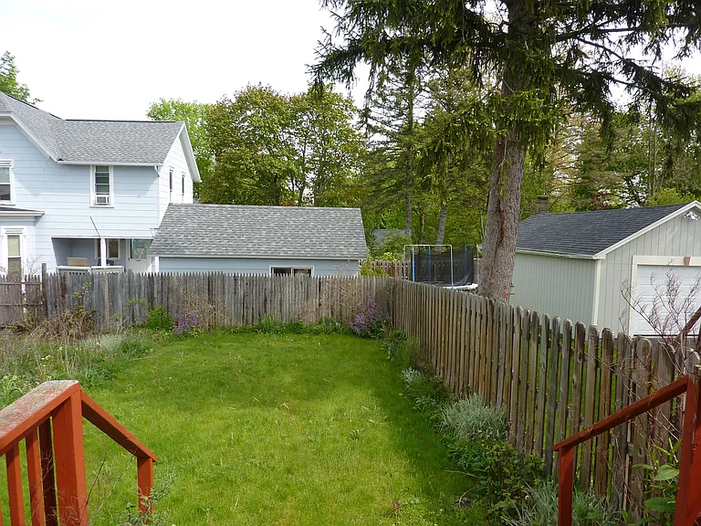 241 W Jackson St — Photo 3