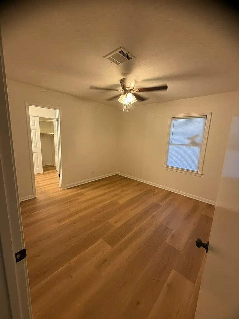 3 bed, 1221 sqft, $1,695 — Photo 3