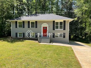 1537 Spruce Ridge Ct, Stone Mountain, GA 30083