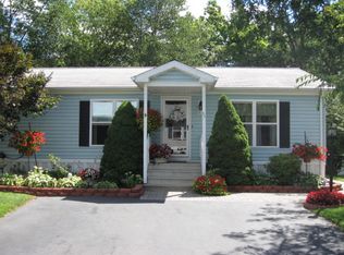 23 Riverside Dr, Southington, CT 06489