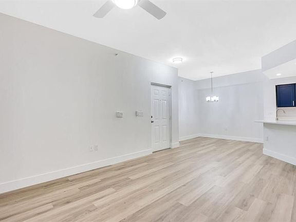 4th image of 3023 Alcazar Pl APT 203