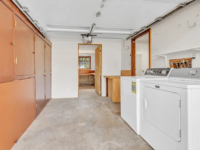 650 Hartford Dr — Photo 18