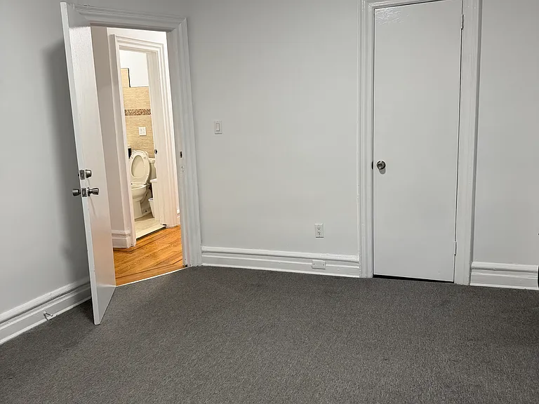 1774 E 17th St #2 — Photo 19