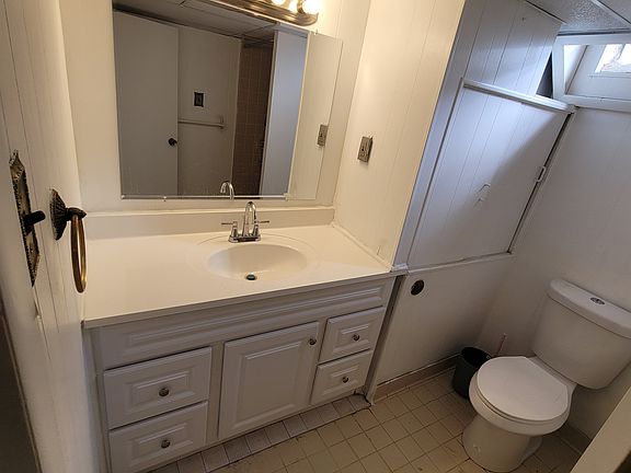 3rd image of 6741 N Beech Daly Rd