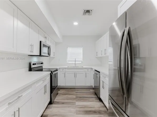 1447 NW 101st St, Miami, FL 33147