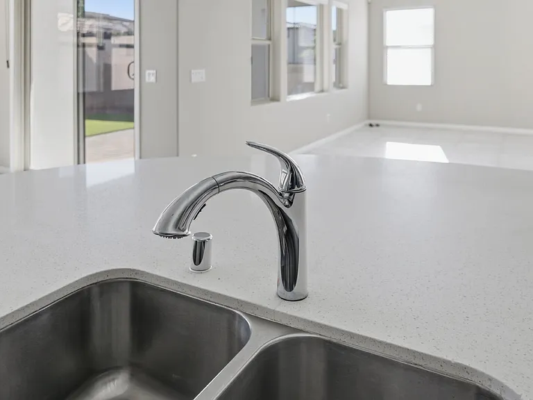 3158 Molinos Dr — Photo 22