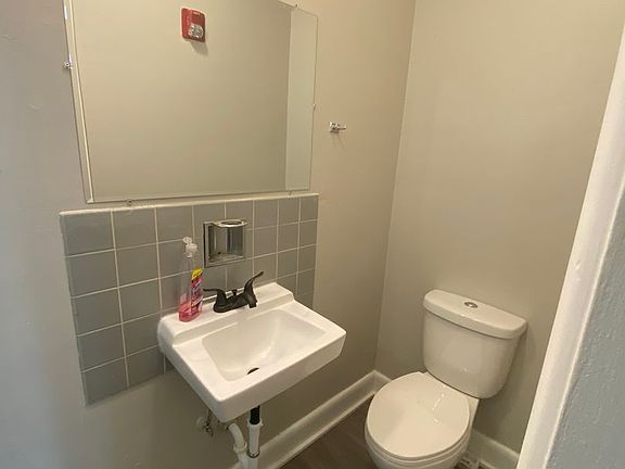 4th image of 117 N 13th St #3