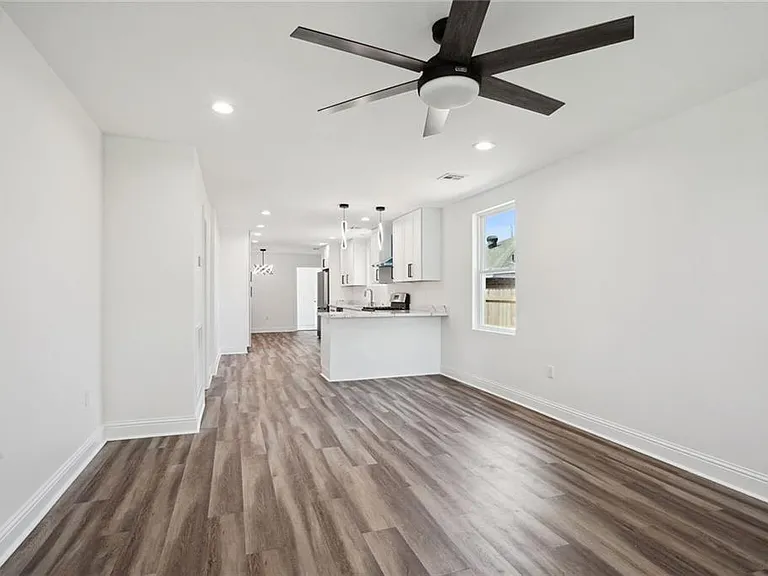 43 Labarre Pl — Photo 4