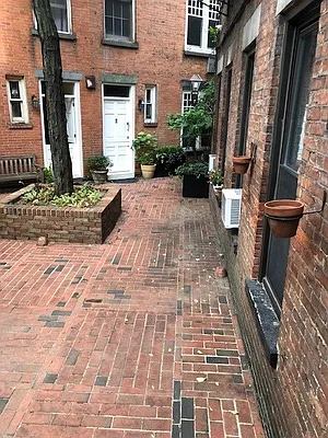 Rented by Sky Management | media 42