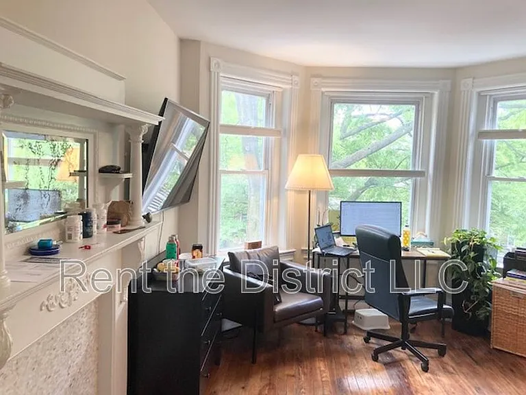 37 Rhode Island Ave NW — Photo 10