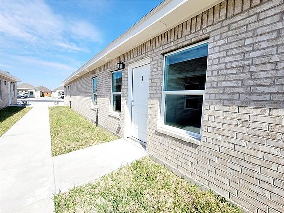 5th image of 5805 Nightingale Ave #4