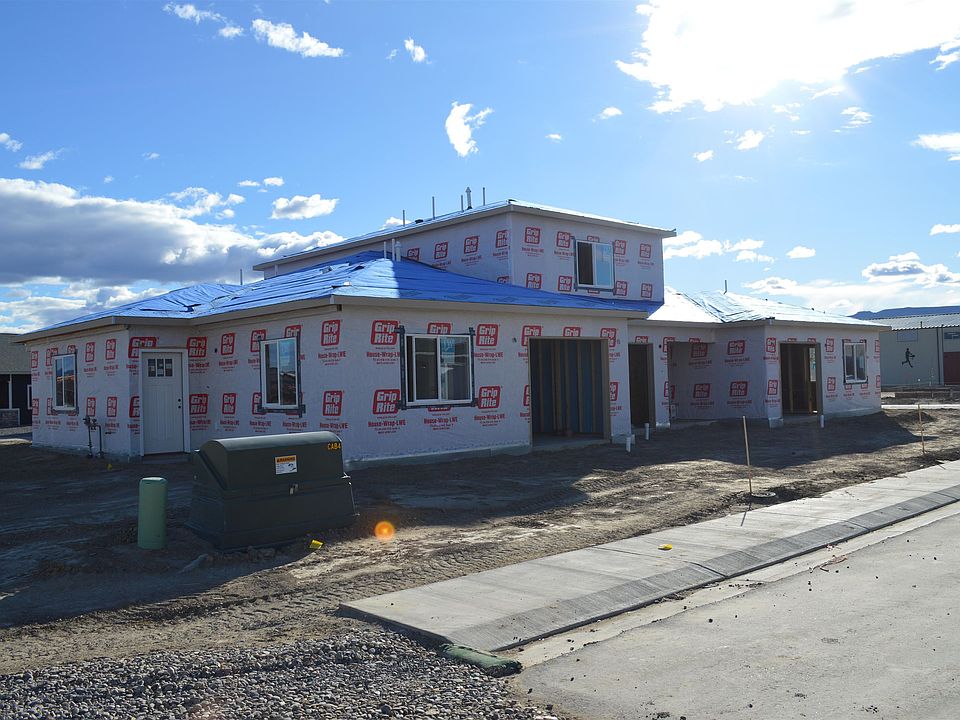 2nd image of 2351 Canyon Trl #A